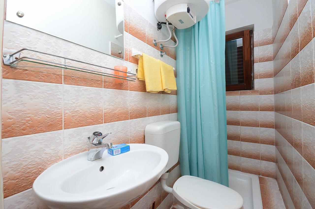 Apartments Biserka Barbat na Rabu Luaran gambar