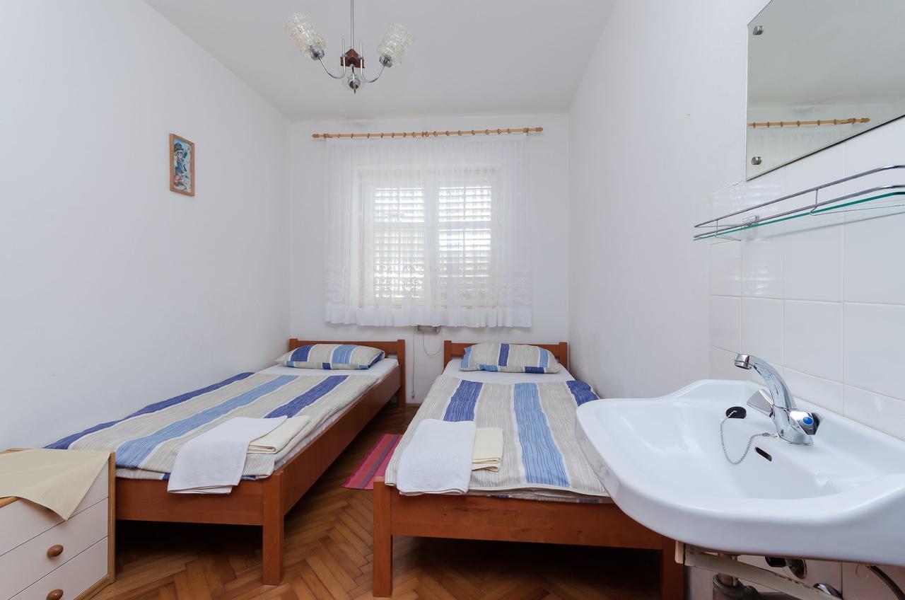 Apartments Biserka Barbat na Rabu Luaran gambar
